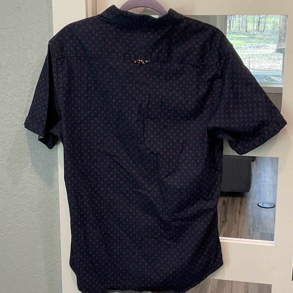 7 Diamonds Navy and Red Patterned Button Down Shirt Size L - Picture 8 of 13